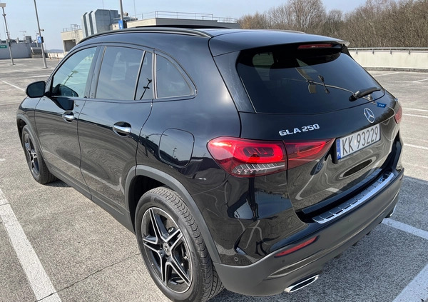 Mercedes-Benz GLA cena 187000 przebieg: 6000, rok produkcji 2023 z Kraków małe 742